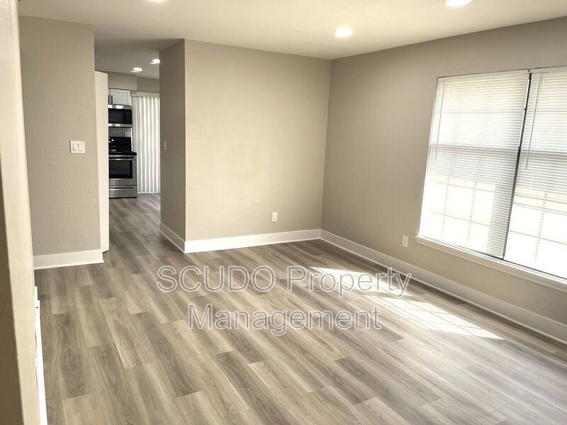 SEE IT NOW: Cozy & Bright Apartment in Prime Blue Springs Location! property image