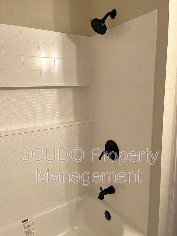 SEE IT NOW: Cozy & Bright Apartment in Prime Blue Springs Location! property image