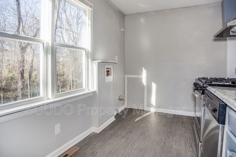 SEE IT NOW: Adorable 2-Bed Home with Bright Interiors in Independence! property image