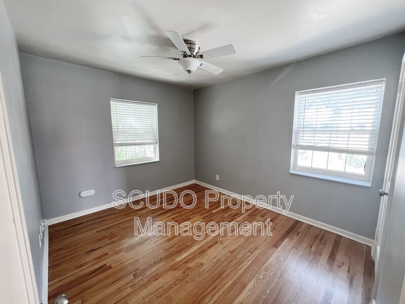 SEE IT NOW: Charming Updated Apartment with Private Balcony ~ $500 MOVE-IN SPECIAL! property image