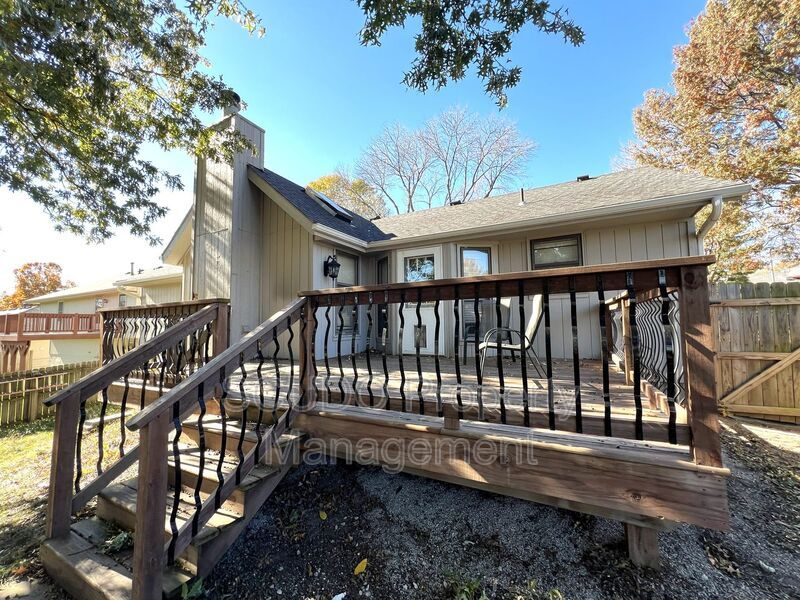 SEE IT NOW: Bright & Spacious Living in the Heart of North Kansas City! property image