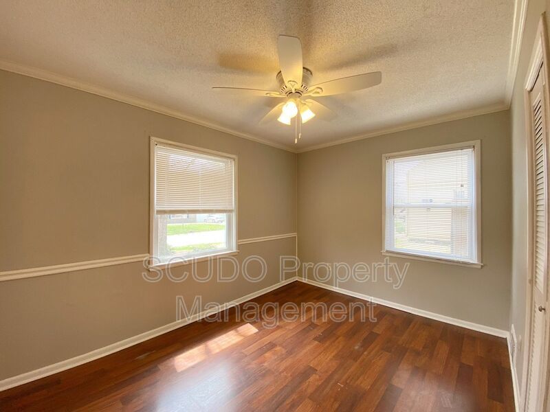 Beautiful 3 bedroom Prairie Village Home! property image