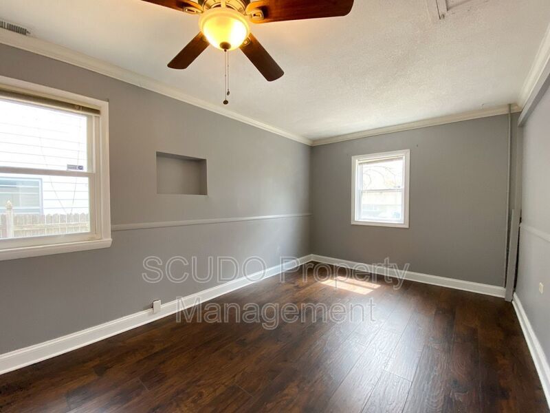 Beautiful 3 bedroom Prairie Village Home! property image