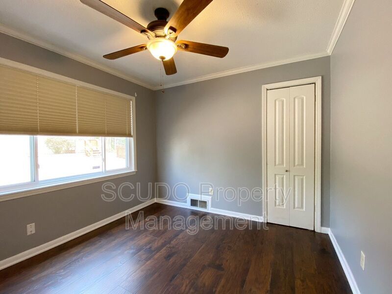 Beautiful 3 bedroom Prairie Village Home! property image