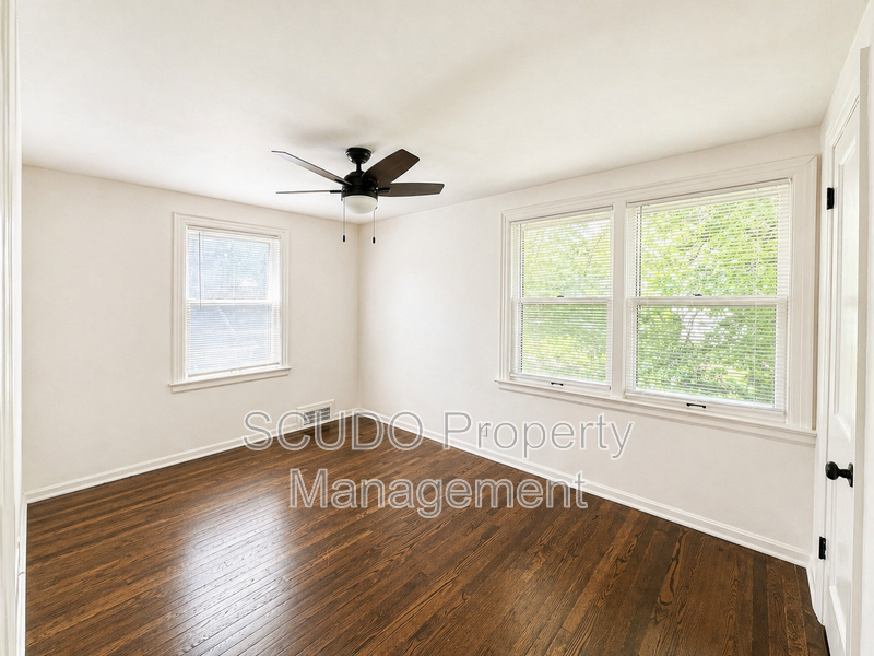 Bright & Welcoming Haven at 6720 Holmes Rd property image