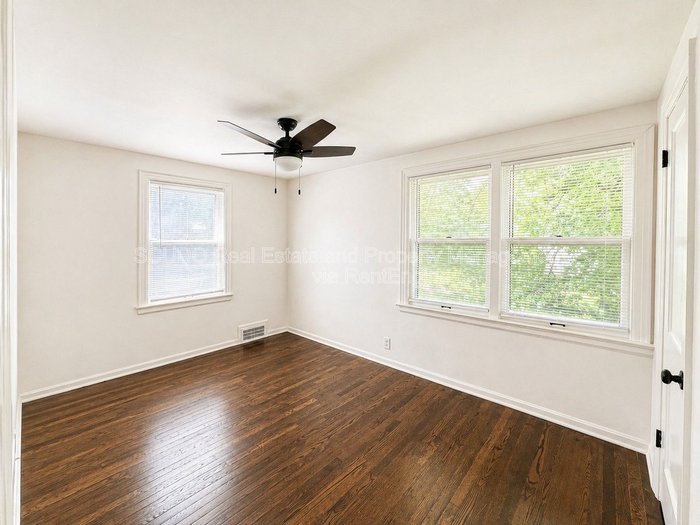 Bright & Welcoming Haven at 6720 Holmes Rd property image