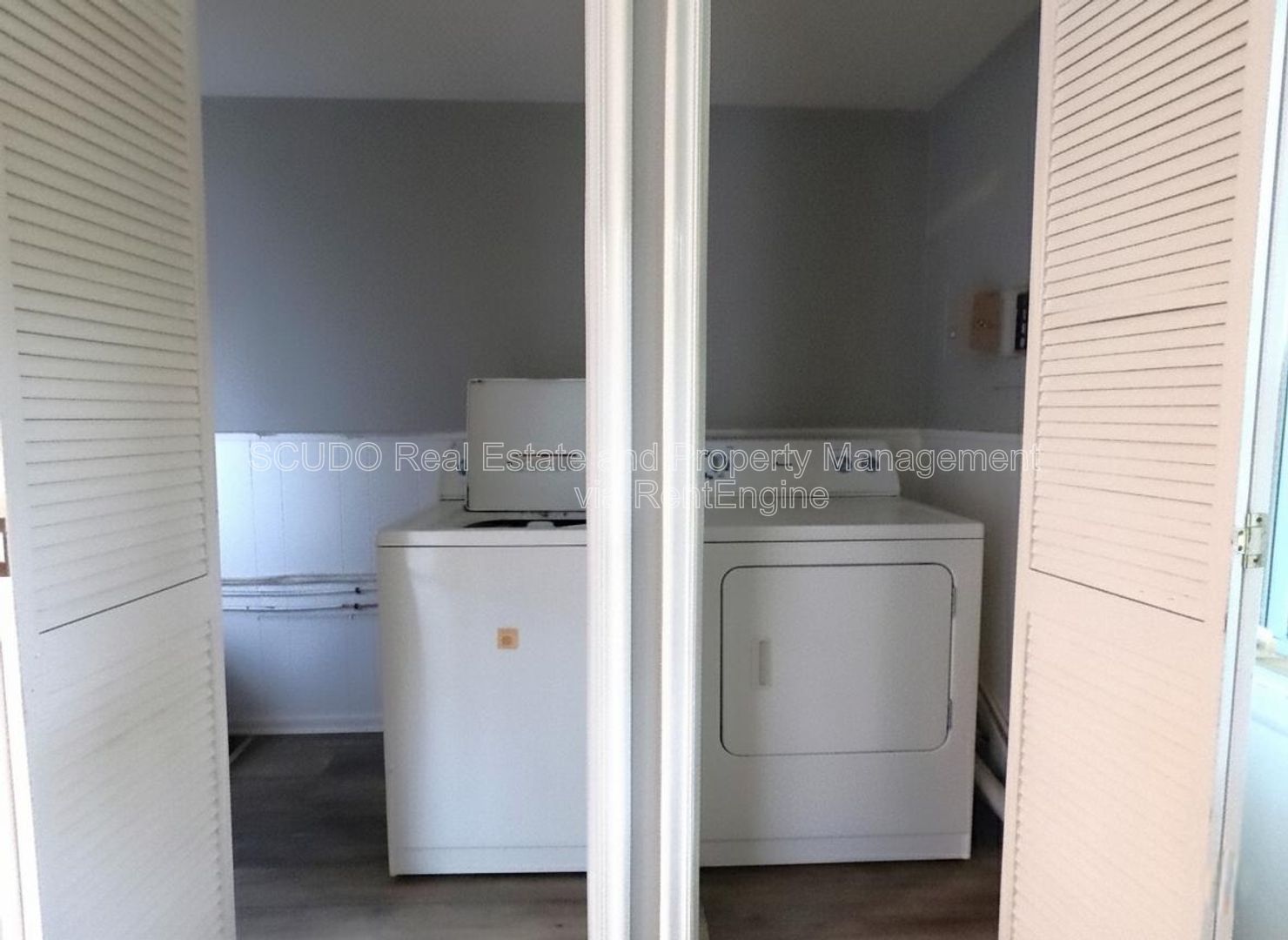 SEE IT NOW: Charming and beautifully updated bungalow in the heart of Kansas City! property image