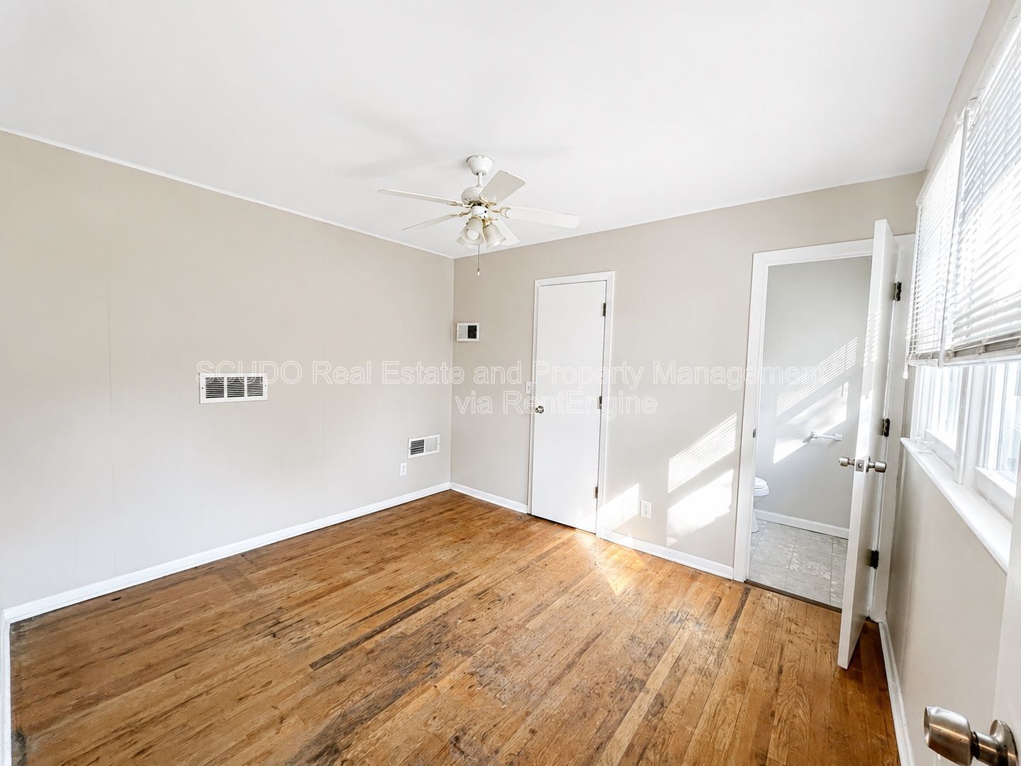 Check out this beautiful 4 bedroom Duplex in Independence! property image