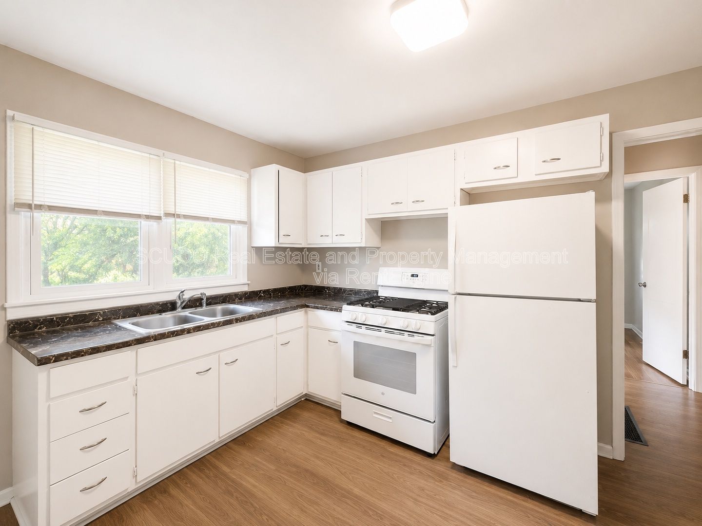 Check out this beautiful 4 bedroom Duplex in Independence! property image