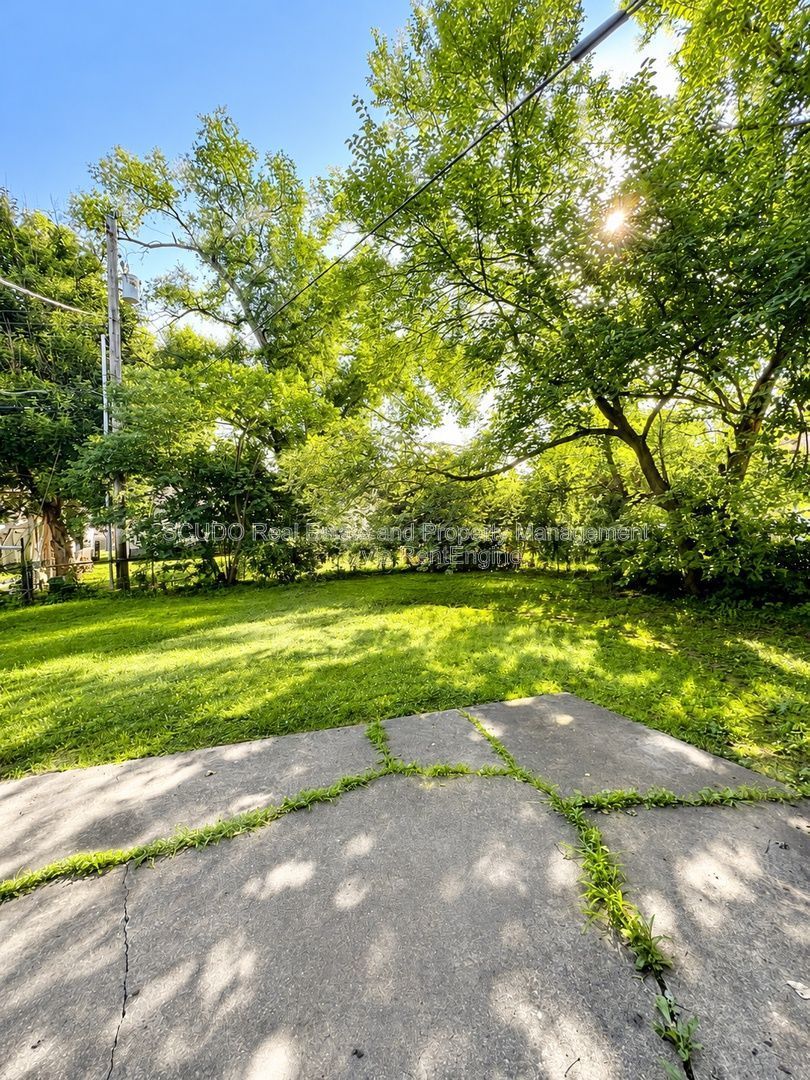Check out this beautiful 4 bedroom Duplex in Independence! property image
