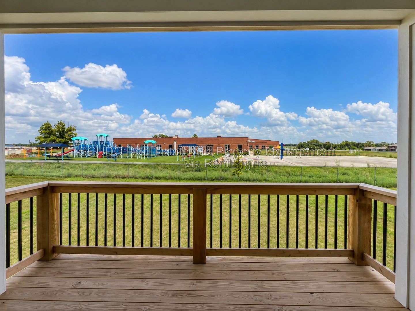 Modern Style, Stunning Views & Room to Live Large in Gardner! property image