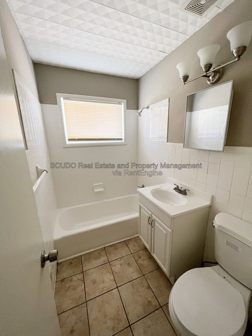 Charming Home with Hardwood Floors & Spacious Backyard! property image