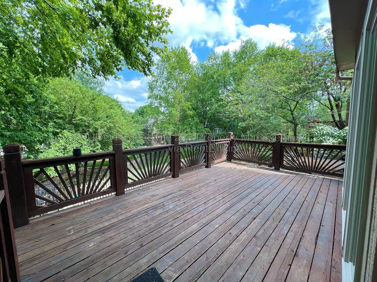 Charming 3-Bedroom Home with Spacious Backyard in Overland Park property image