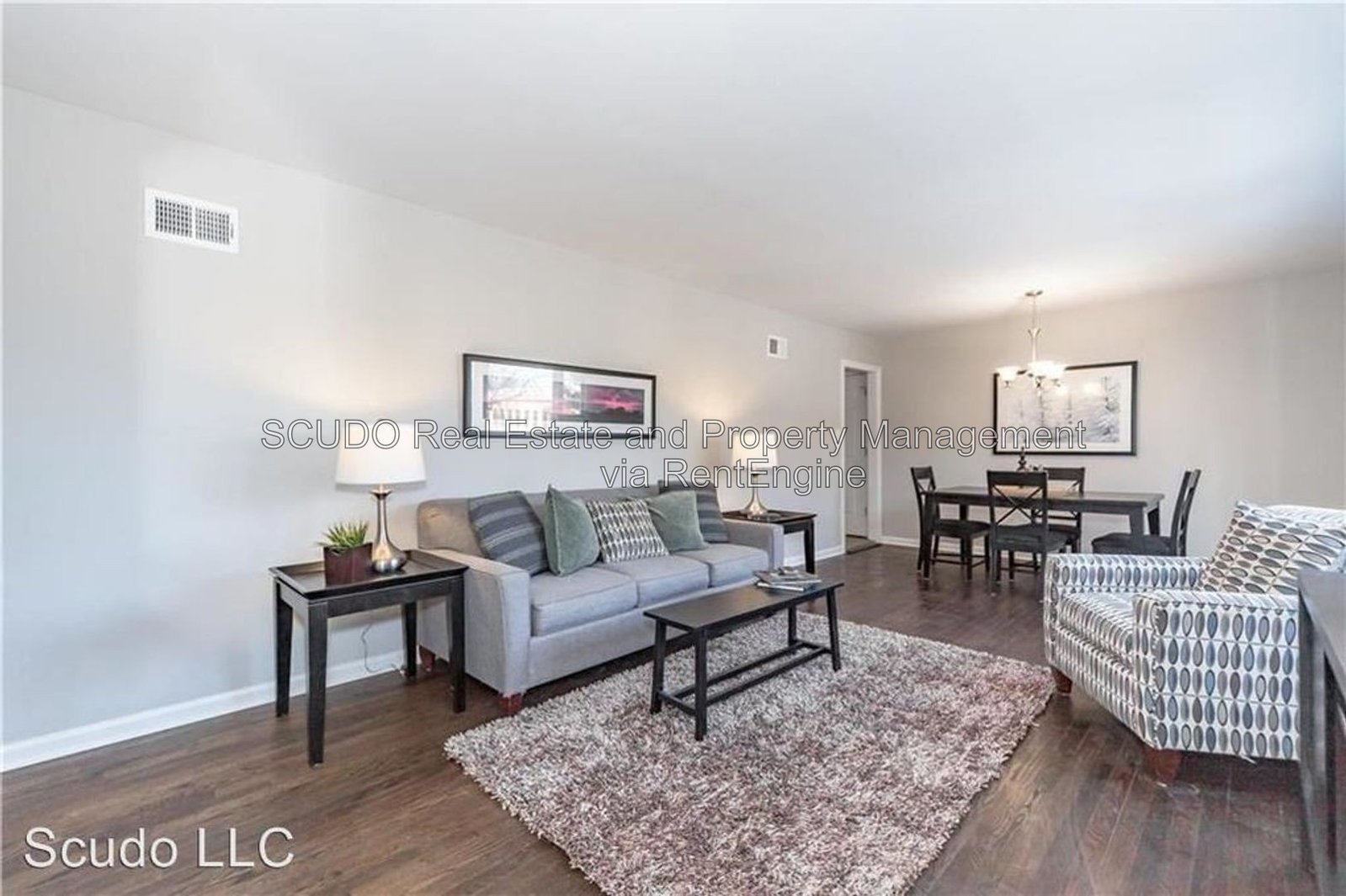 Bright, Fresh & Welcoming Prairie Village Home! property image