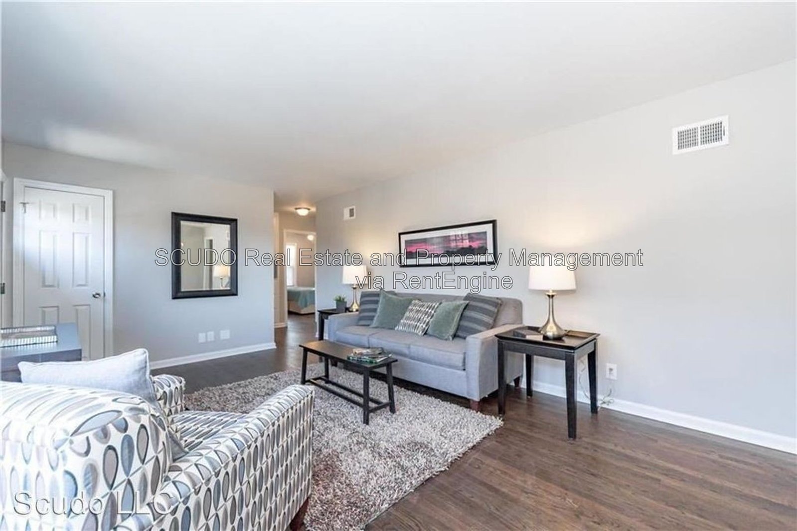 Bright, Fresh & Welcoming Prairie Village Home! property image