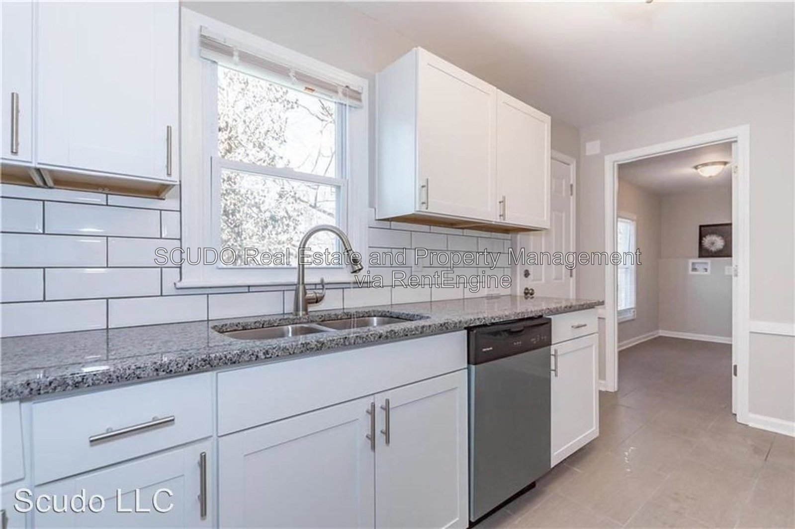 Bright, Fresh & Welcoming Prairie Village Home! property image
