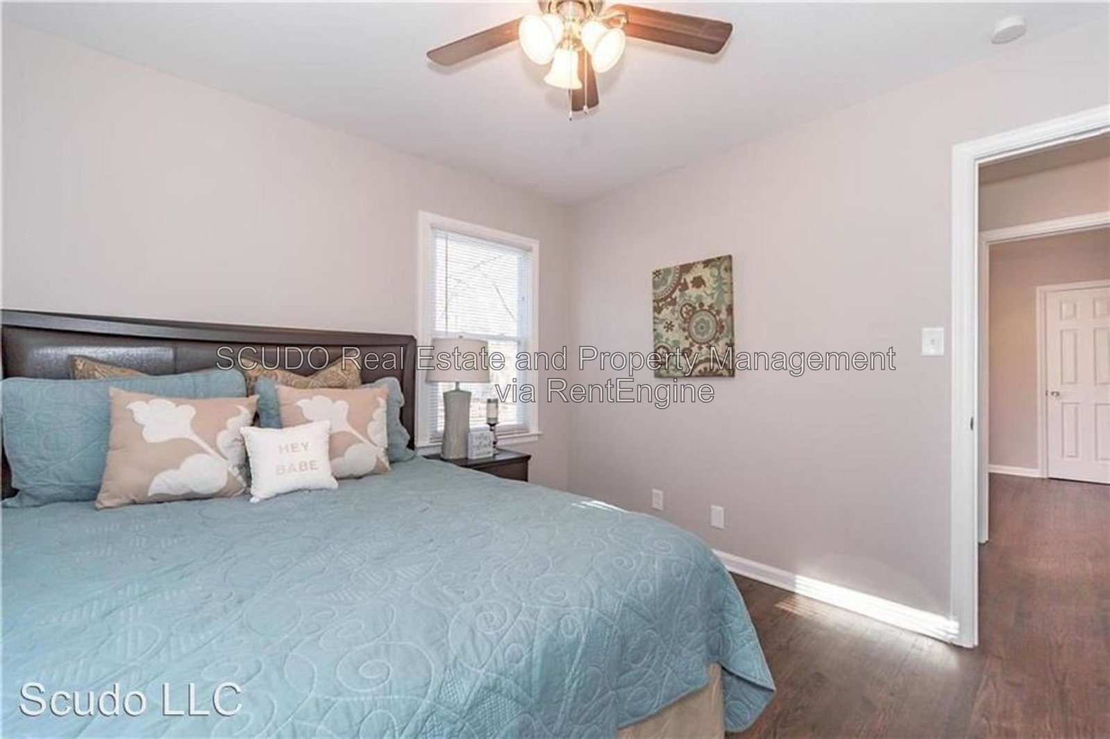 Bright, Fresh & Welcoming Prairie Village Home! property image