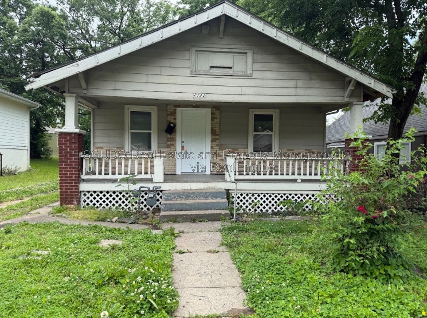 Cozy Bungalow with Bright Living Spaces & Classic Charm! property image