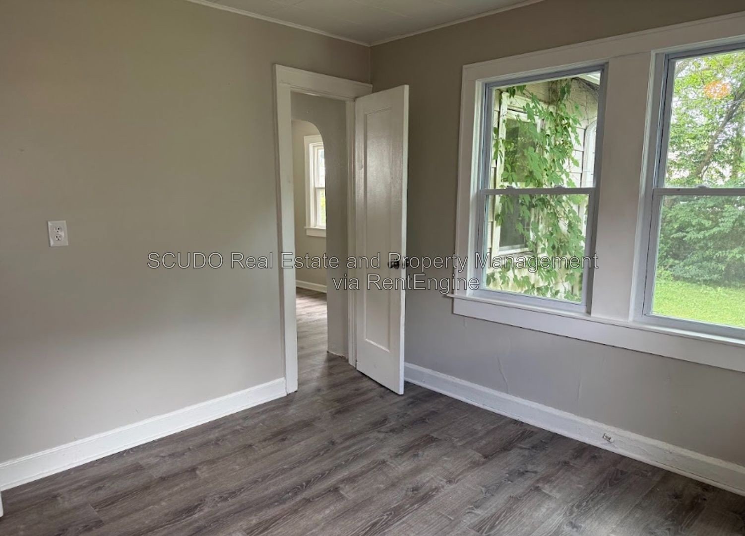 Cozy Bungalow with Bright Living Spaces & Classic Charm! property image