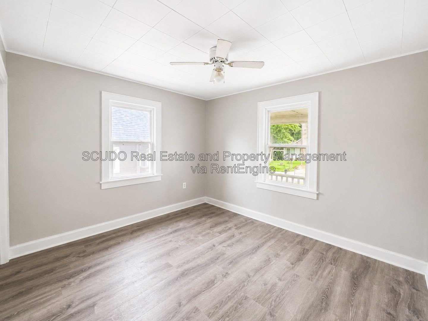 Cozy Bungalow with Bright Living Spaces & Classic Charm! property image