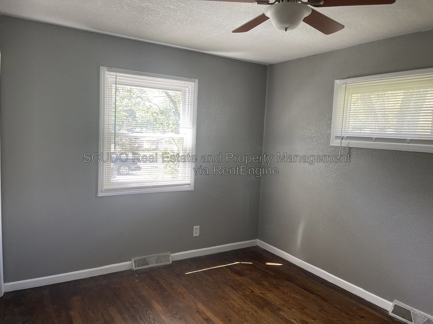 Charming 3-Bedroom Home with Spacious Yard & Cozy Interiors property image