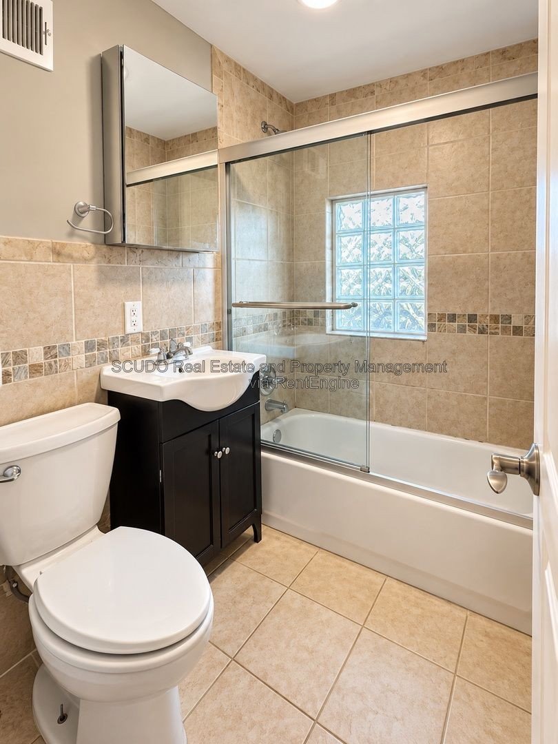 Bright, Spacious & Full of Character Duplex in Brookside!! property image
