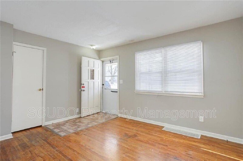 SEE IT NOW: Cozy Updated Unit in a Convenient Independence Location! property image