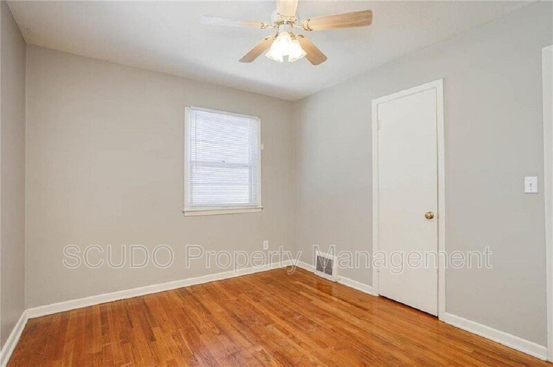 SEE IT NOW: Cozy Updated Unit in a Convenient Independence Location! property image