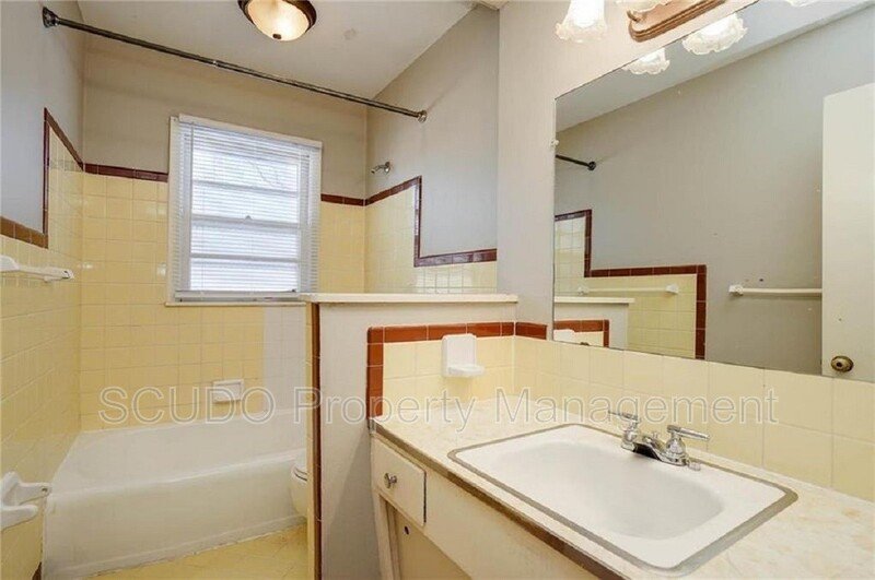 SEE IT NOW: Cozy Updated Unit in a Convenient Independence Location! property image