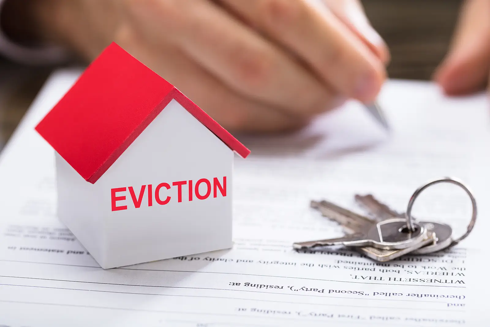 Kansas Evictions Explained: Timelines, Notices, and Common Landlord Pitfalls
