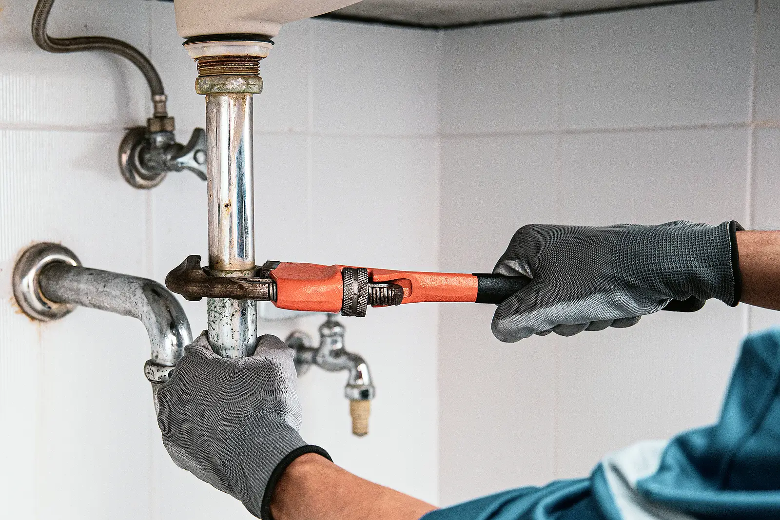 How to Handle Maintenance Requests Without Causing Tenant Conflict